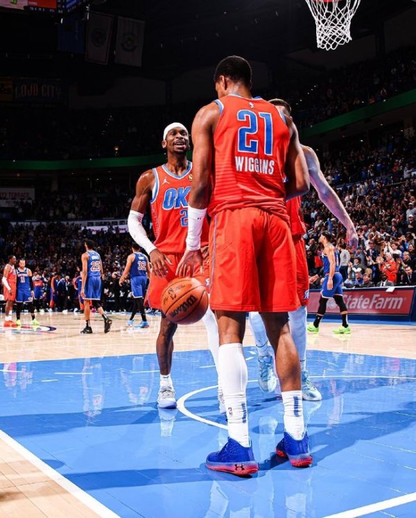 皇冠现金网 雷霆力克尼克斯豪取14连胜 活塞送黄蜂9连败