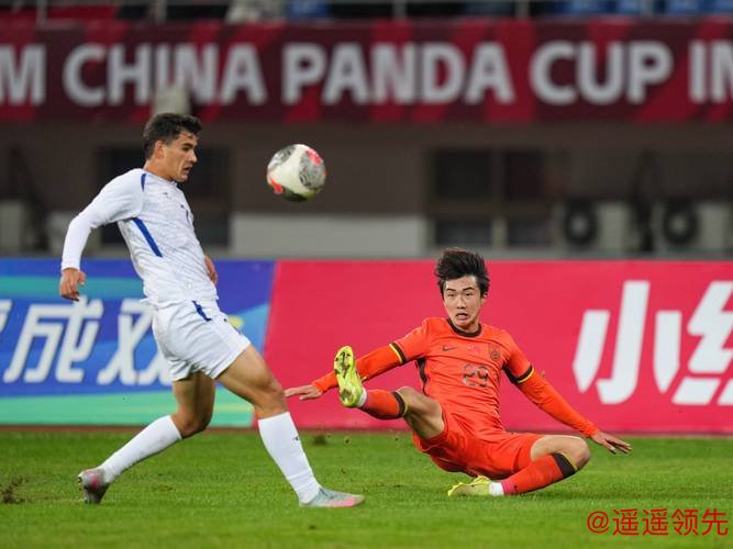 熊猫杯-蒯纪闻险些破门 中国U22男足战平对手